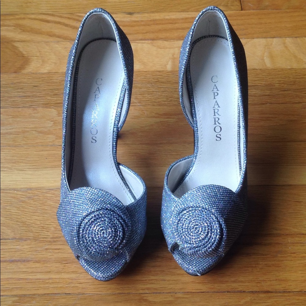 🎉host pick 🎉 Sparkle heels - Picture 1 of 8